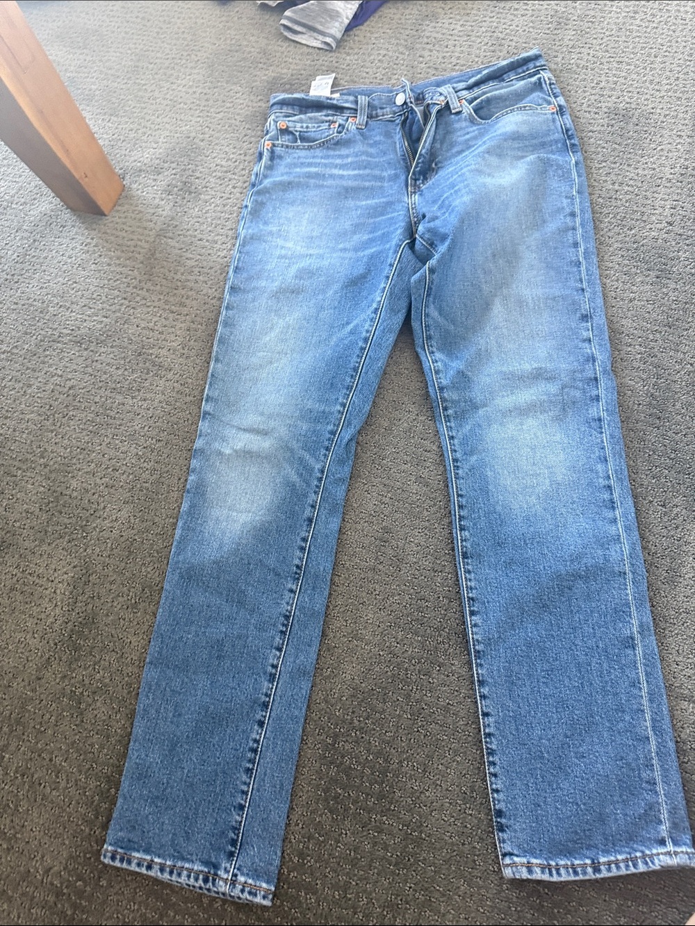 Levi Classic Straight-Leg Men's Jeans in Blue